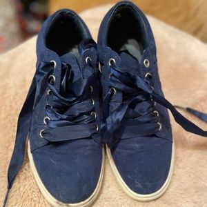 JustFab blue ribbon shoes
